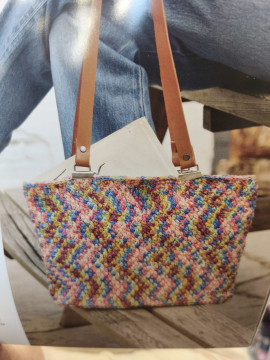 	Modelo de mala ECO VITA 4 393 cor 106